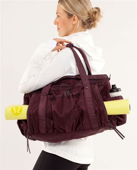 lululemon dupe gym bag|lululemon gym bag sale.